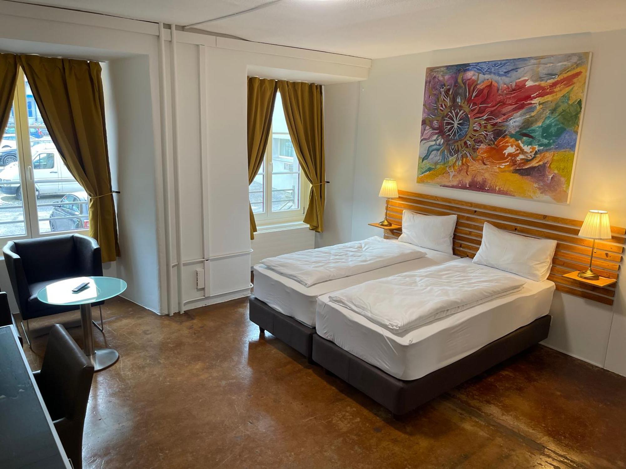 Hotel Swiss Bellevue Aathal Seegraben Esterno foto