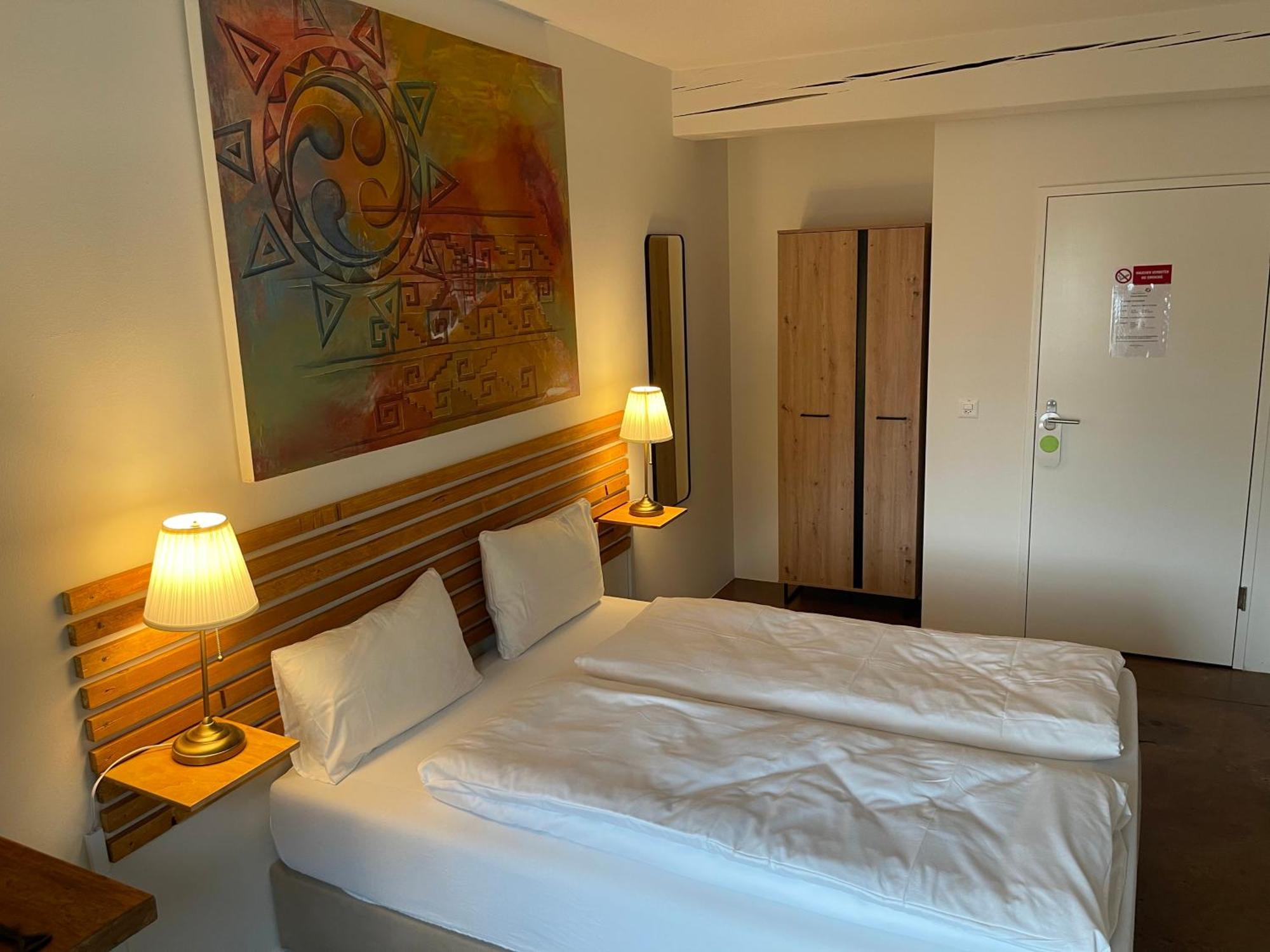 Hotel Swiss Bellevue Aathal Seegraben Esterno foto